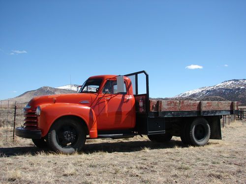 1953 chevrolet  4400 1 1/2 ton flatbed truck, red, dually, 8'x12' bed