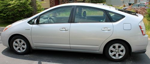 2007 toyota prius base hatchback 4-door 1.5l