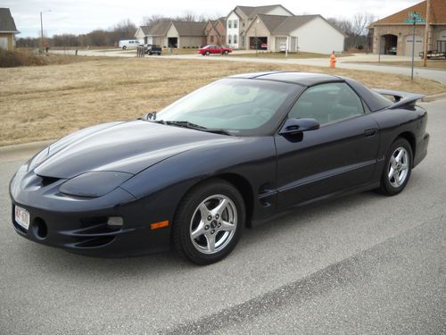 1998 pontiac trans am 5.7 v-8 automatic with t tops