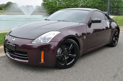 2006 nissan 350z enthusiast coupe 2-door 3.5l,leather, dvd, cfglass hood,salvage