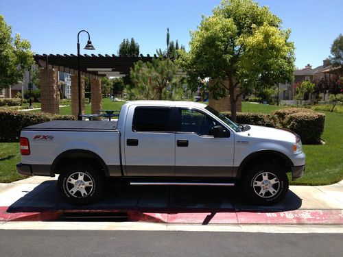 2005  ford f-150 fx4 4x4 excellent condition!!