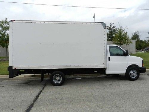 2011 chevy express 3500 15-ft commercial delivery service box van gm-warranty