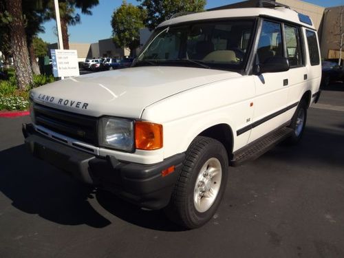 1997 land rover discovery se sport utility 4-door 4.0l white trani needs service