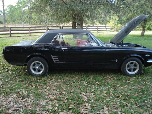 Mustang sally!!!!-  1966 mustang coupe c code auto/fac a/c/vinyl top-sweet!!