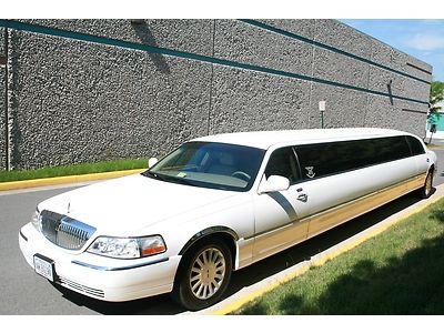 Limousine, limo, lincoln limo, town car limo, super stretch, exotic limo, rare