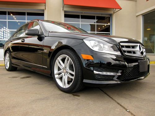 2012 mercedes-benz c250, leather, moonroof, more!