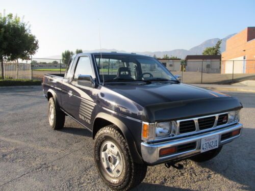 1993 nissan se-v6 4x4 automatic pickup truck extended cab d-21