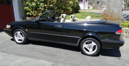 1998 saab 900 se convertible 2-door 105k miles 5 speed manual