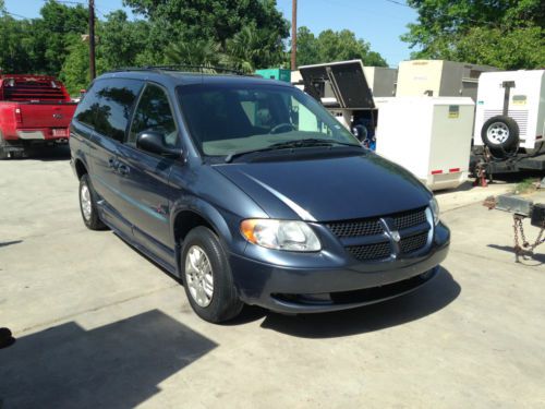2002 chrysler town and country handicapped wheelchair accessible van 51k