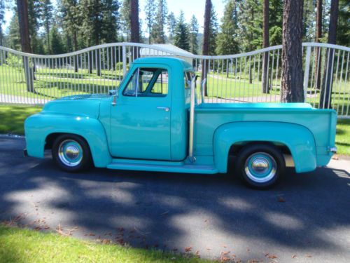 1953 ford f-100 custom pickup.  absolutely stunning!