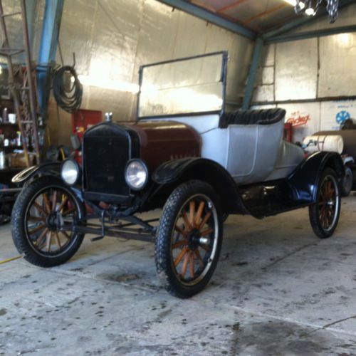 1923 model t roadster *barn find*