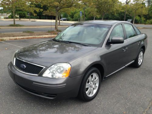 2006 ford five hundred se,awd,cd,loaded,great running car,no reserve!!!