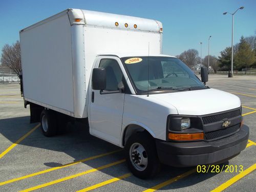 2008 chevy boxtruck express 3500 dually 12' box w/liftgate !!!best price here!!!