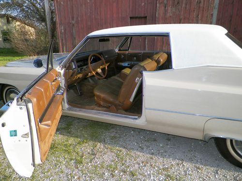 1967 cadillac deville, 2 door, hard top beautiful car
