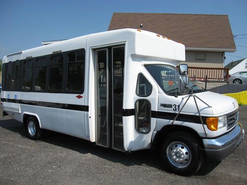 Ford e-450 handicap wheelchair lift 10 passenger bus 1 owner fleet maintained