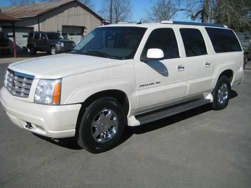 Cadillac escalade esv 2005 one owner by owner very nice