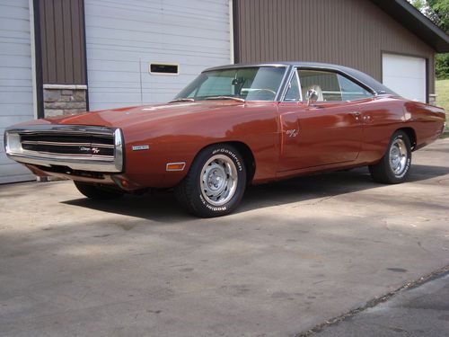 1970 number matching hemi charger r/t 4-sp super track pack