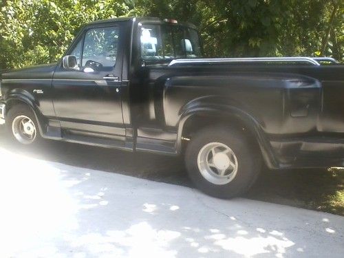 1994 ford f150 flareside good condition, sharp looking truck!!