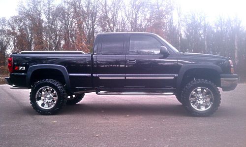 Modified 2003 chevrolet silverado lt extended cab v8 lifted truck offroad black