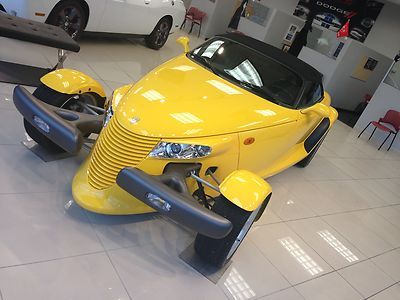 Convertible 3.5l v6 1256 miles prowler yellow leather 20" factory wheels