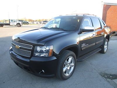 2012 chevrolet avalanche lt freedom texas edition--leather--sunroof--