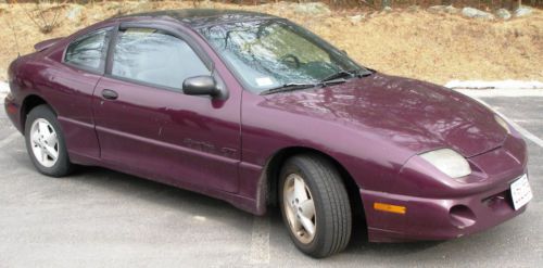 1996 pontiac sunfire gt.  2 dr auto trans, 2.4l,  alloy wheels, sunroof, dual ex