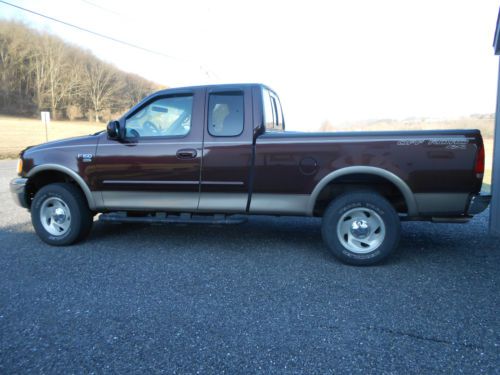 2001 ford f-150!!!! excellent condition, must see!