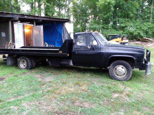 Chevy flatbed tow truck c30 no reserve!!!!!!!