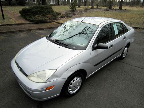2000 ford focus lx sedan with no reserve