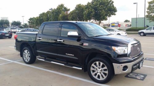 *like new 2012 toyota tundra platinum edition with undercover*