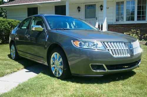 2010 lincoln mkz awd sport 12k miles fully loaded