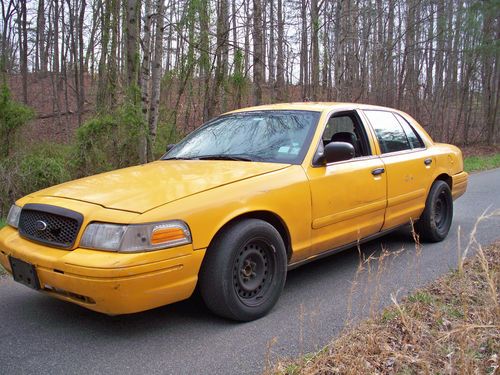 2005 crown vic p70 yellow taxi cab -tlc approved- commercial series car service