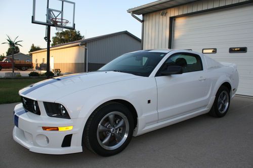 Like new 2005 white roush mustang, extremely low miles, immaculate condition
