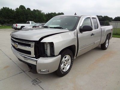 Repairable salvage damaged project 07 chevy 1500 ext cab 4x4 z71 low reserve