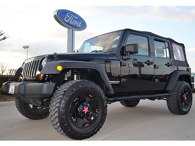 2010 jeep wrangler unlimited, auto, custom wheels, pink accent, 3 inch lift!!!!