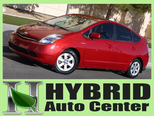 Prius hybrid 2008 low miles 49k - leather, added navigation ad bluetooth