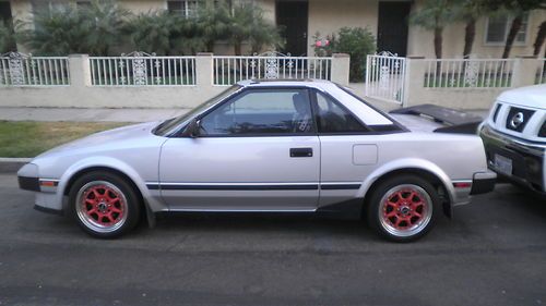 1985 toyota mr2 stick shift 5 speed, engine very good strong and fast, a/c need