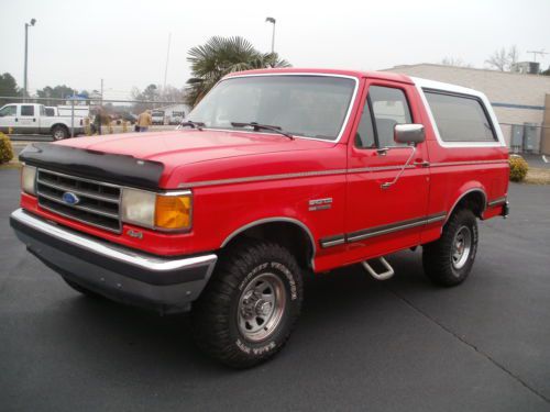 Low mileage ford bronco xlt