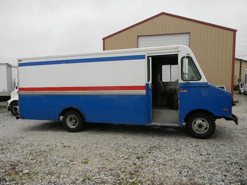 Ford e-350 step van 14ft box truck cargo mobile billboard food truck concession