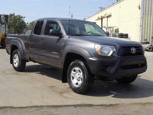 2013 toyota tacoma access cab 4wd damaged salvage only 1k miles runs! economical