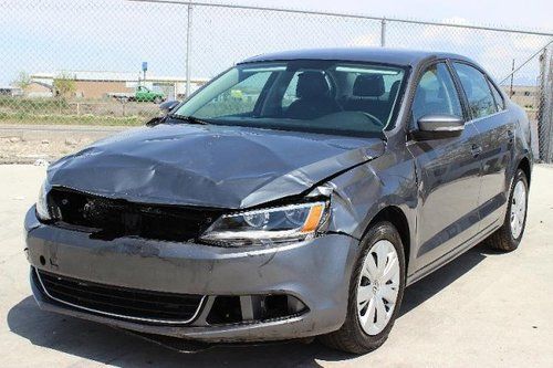 2013 volkswagen jetta se pzev damaged salvage only 2k miles wow priced to sell!