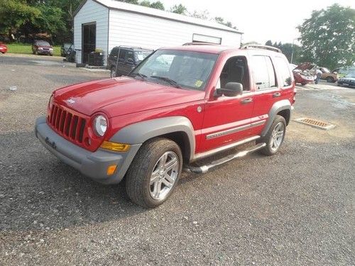 2005 jeep liberty 4wd loaded sport very clean runs a-1 wholesale price.