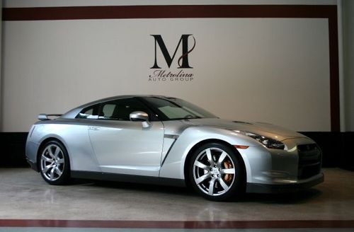 2009 nissan gt-r premium, clean carfax, serviced, ready to go, 2.65% financing
