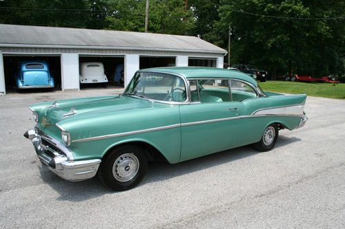 1957 chevy 2 door hardtop 210 327 auto
