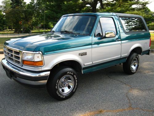 1996 bronco ***39k actual miles!*** 5.8 liter v8_gray leather! _tow package