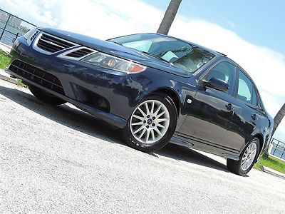 Clean carfax / non-smoker / just serviced / highway miles / perfect color combo!