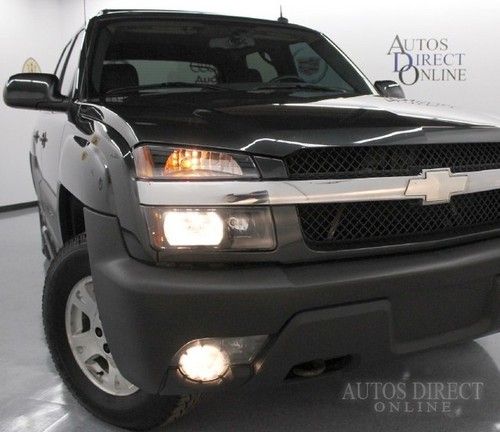 We finance 2004 chevrolet avalanche crew cab z71 4wd 1 owner clean carfax lthr