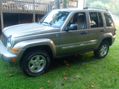 2005 jeep liberty limited 2.8 crd 4 cylinder diesel 15,291 actual miles 4x4  wow