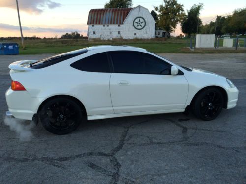 2002 acura rsx type-s white very clean needs nothing 2-door coupe many extras si