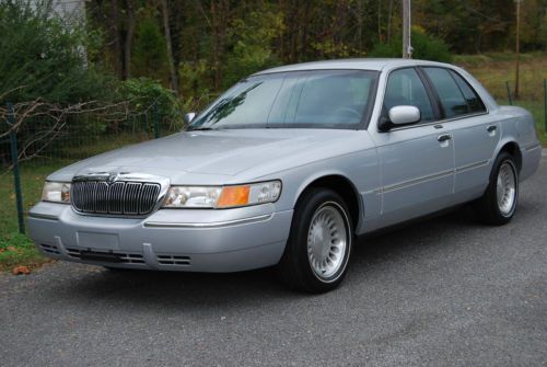 2001 mercury grand marquis ls *leather *only 80k miles